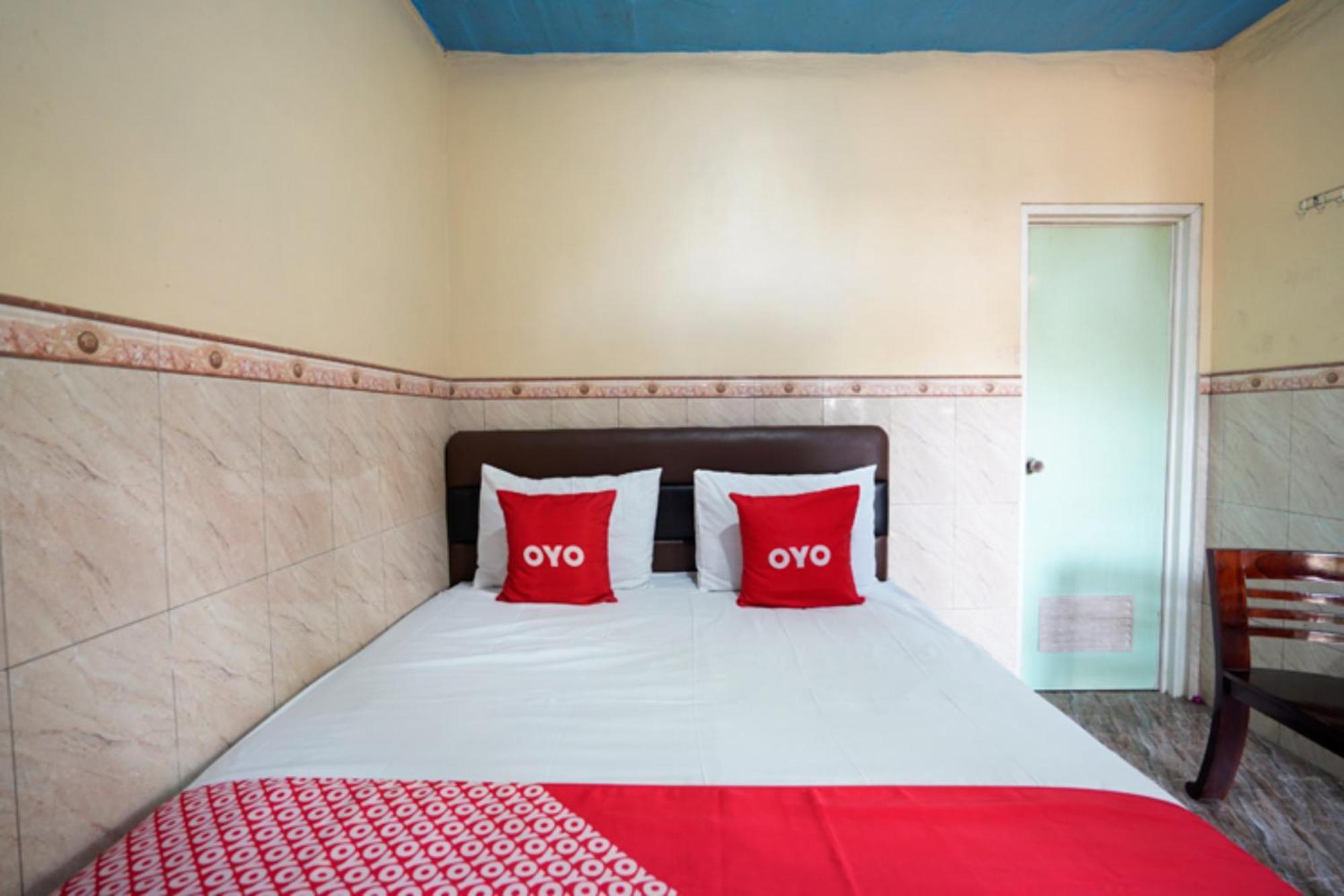 Oyo 927 Carina Hotel Claket Екстериор снимка