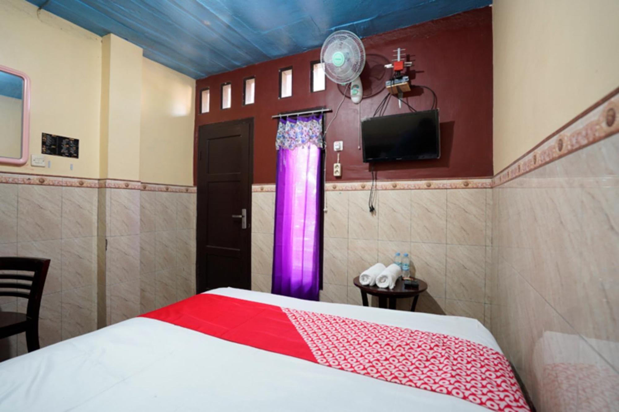 Oyo 927 Carina Hotel Claket Екстериор снимка