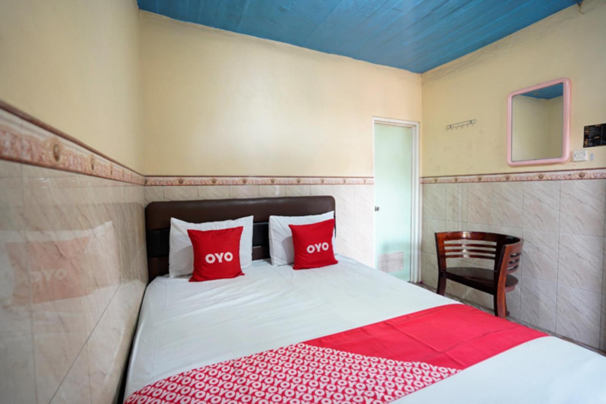 Oyo 927 Carina Hotel Claket Екстериор снимка