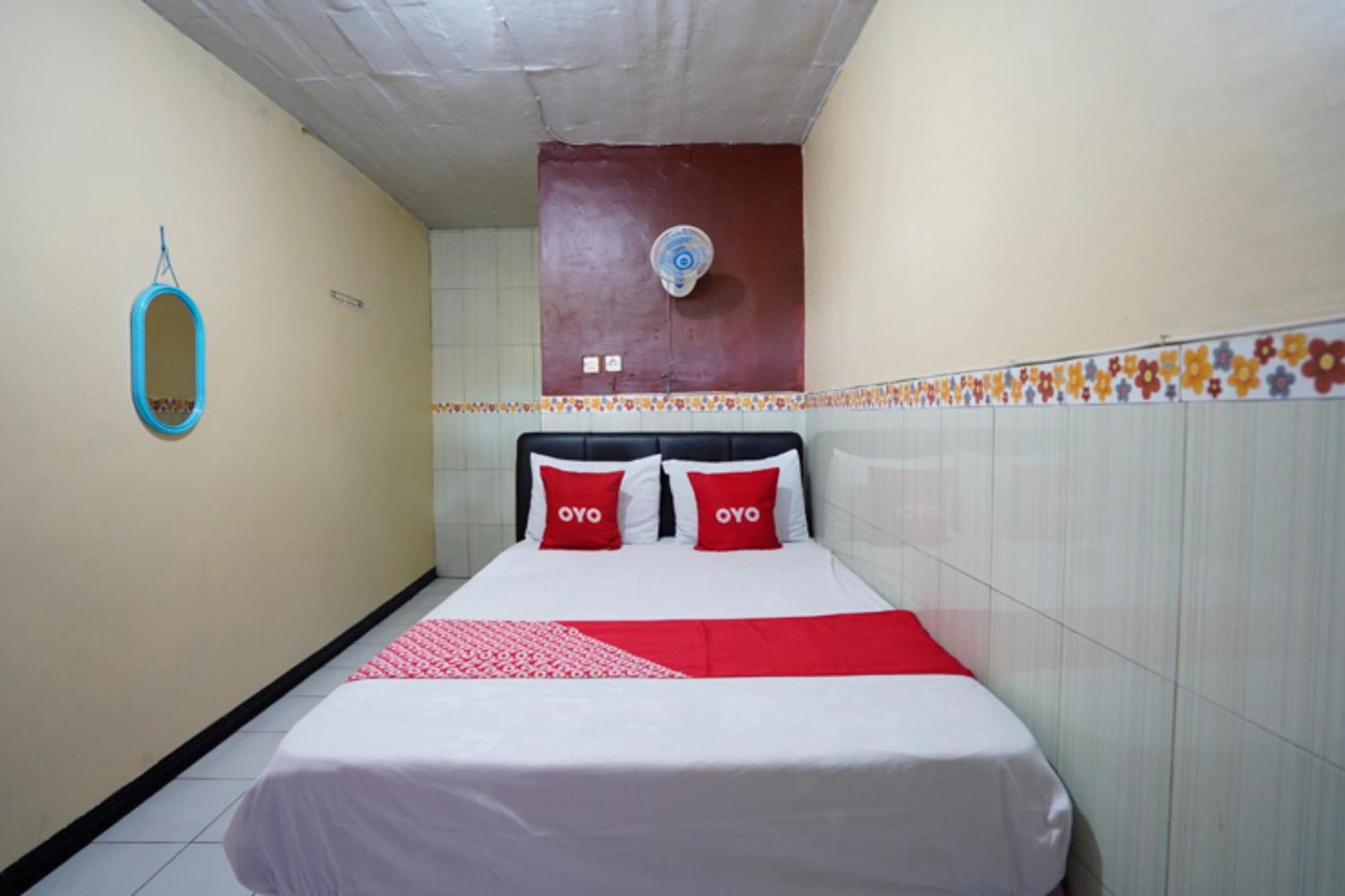 Oyo 927 Carina Hotel Claket Екстериор снимка