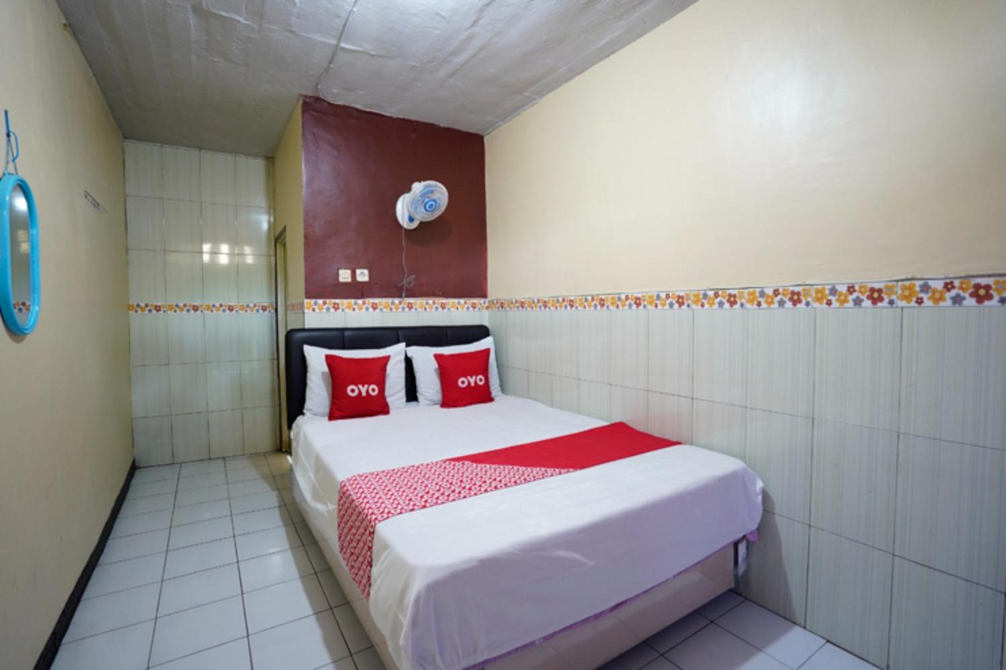 Oyo 927 Carina Hotel Claket Екстериор снимка